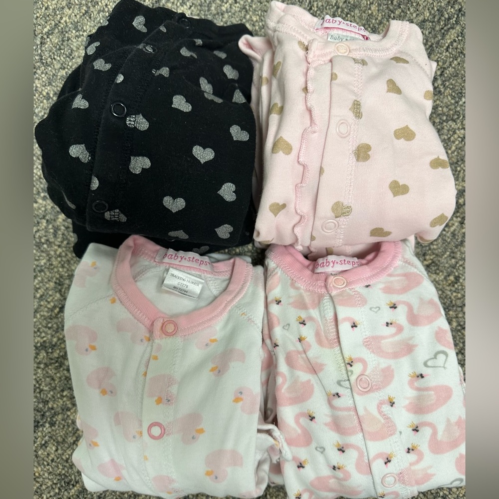 baby steps converter gown in 4 different prints, size 0/6M